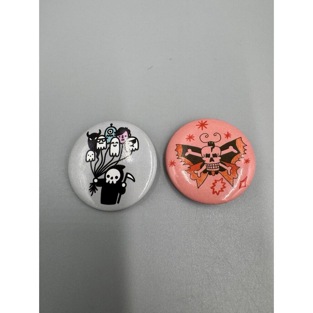 Small 1” Skull & Bones Soul Collector Metal Buttons Pins